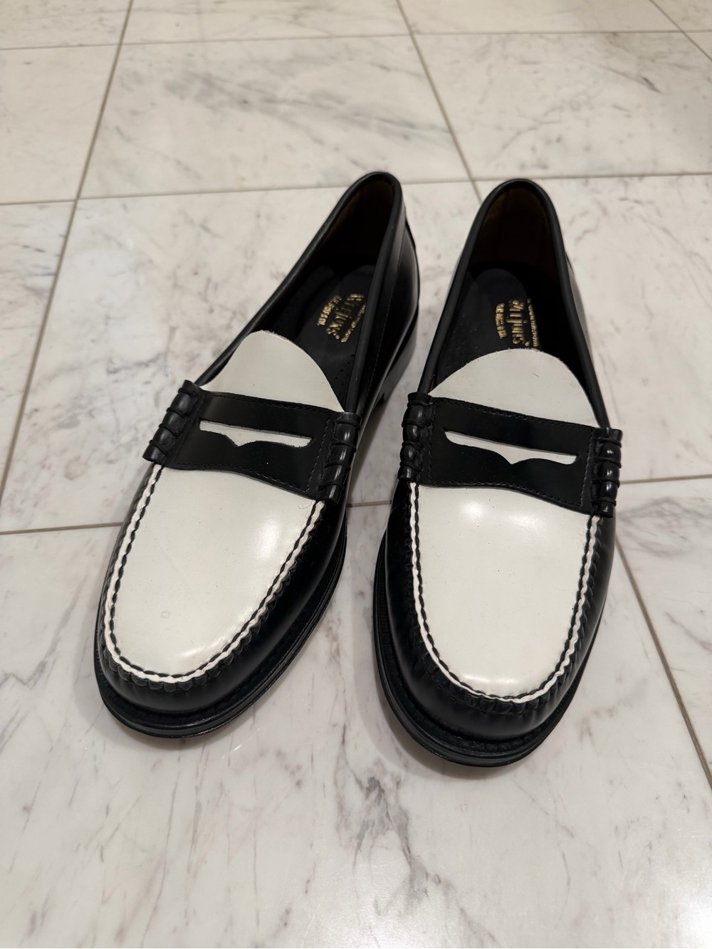 G.H. Bass Larson Penny Loafers Size 10 - Picture 2 of 10